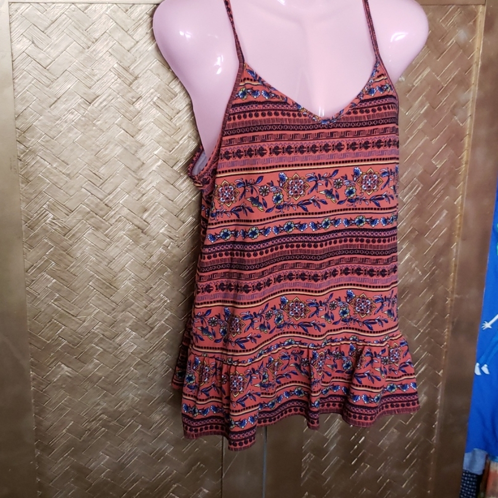 XL ALMOST FAMOUS FLORAL TANK TOP